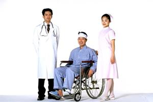 乳腺専門医による精密検査を受けられる