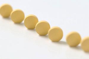 インプラントを行う栄駅の歯医者