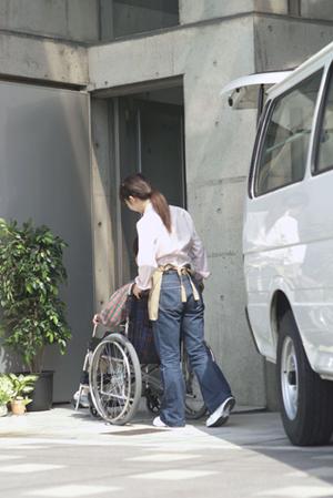 松山市で見えない矯正が人気になっている